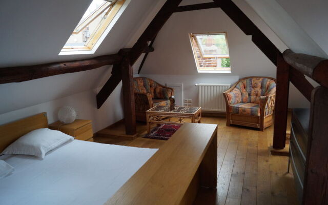 The Captaincy Guesthouse Brussels