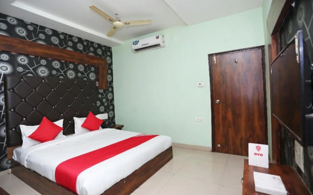 Hotel Sunrise by OYO Rooms
