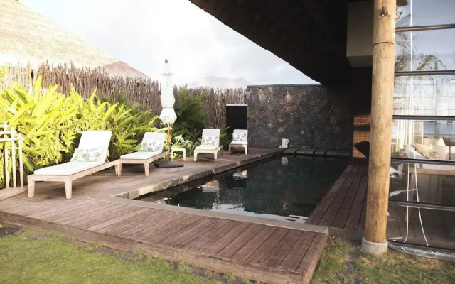 Beach Villa Soggy Dollar