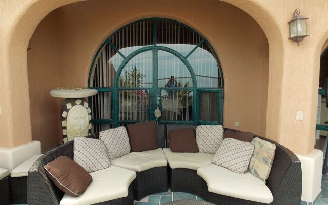 Casa Kootenay Waterfront BnB