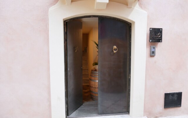 Vuciata Rooms  Market
