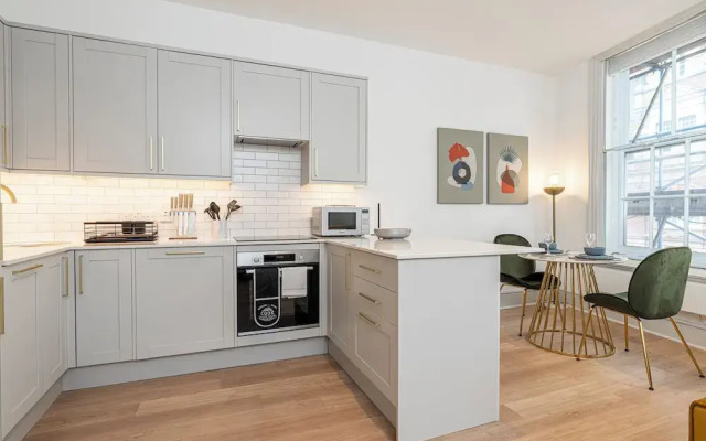 JOIVY Stylish 1 bed flats in Soho