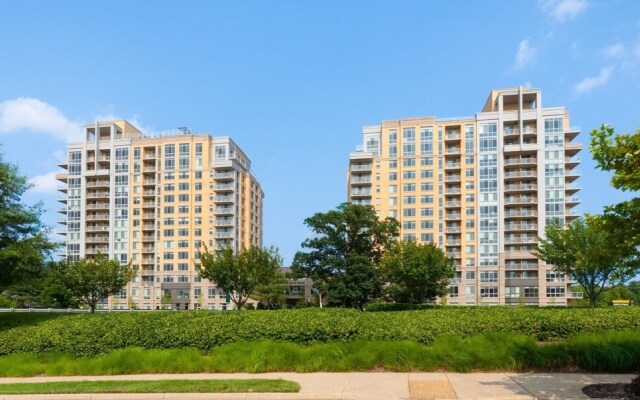 Harrison at Reston Town Center by Bluebird Suites