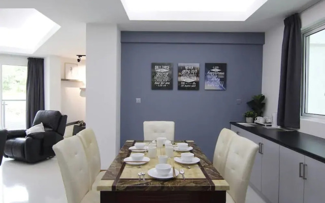 YO.OM Families Luxury Condo Gateway 6 Pax