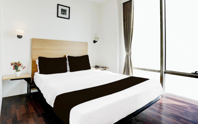 Super Townhouse PBG Mall Vashi