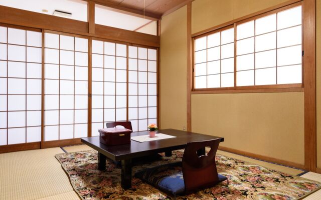 Yufuin Onsen Ryokan Jinnouchi
