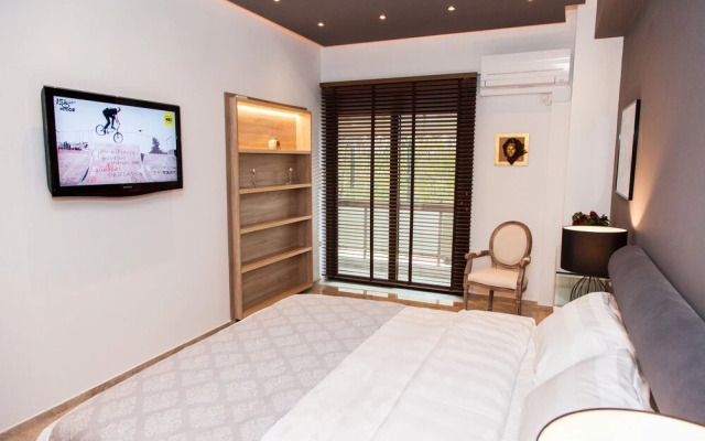 Minimalist 1 BR Apt Next to the Park