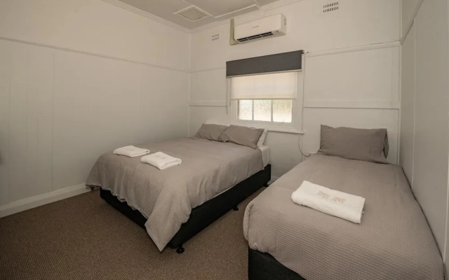 The Centennial Hotel Gulgong