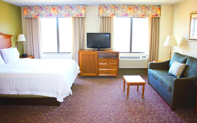 Hampton Inn and Suites College Station