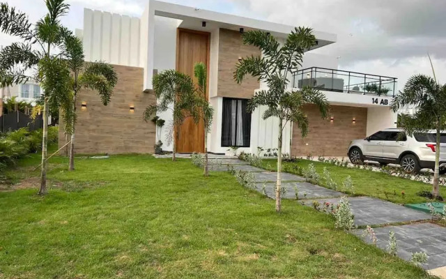Elegant, Modern Style Villa in Playa Nueva Romana2