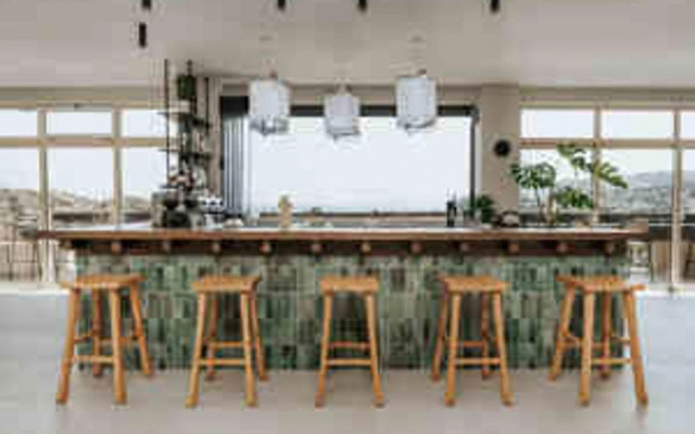 Paralos The Maxine - Adults Only