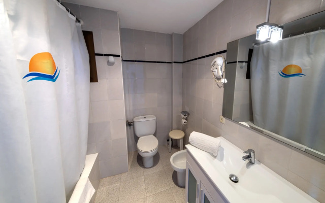 Apartamentos Isla del Sol Aparthotel