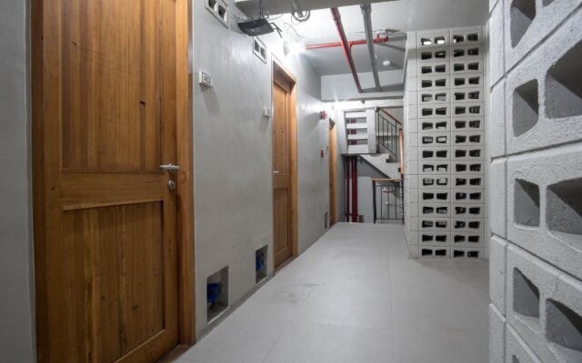 BRBlock Boutique and Residences