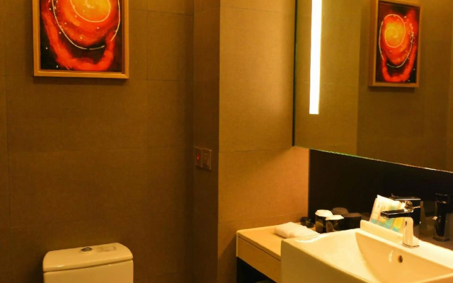 Oriental Hotel