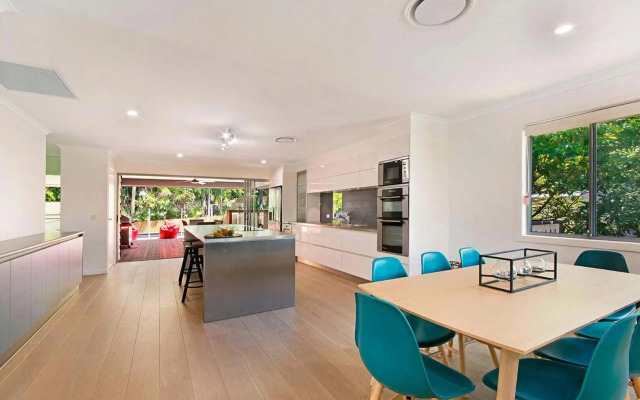 Depper St Beautifully Renovated Beach House