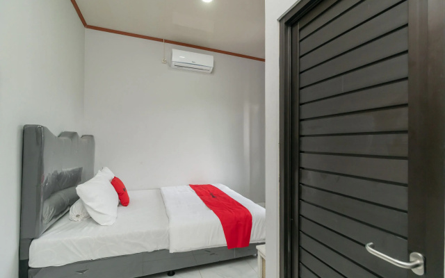 RedDoorz Plus Near Jungeland Sentul(RedDoorz Plus near Jungleland Sentul)