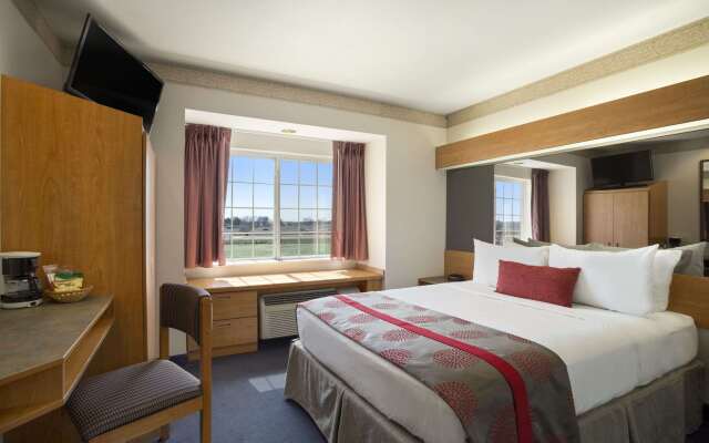 Ramada Limited by Wyndham, Bloomington I-55 & I-74 IL