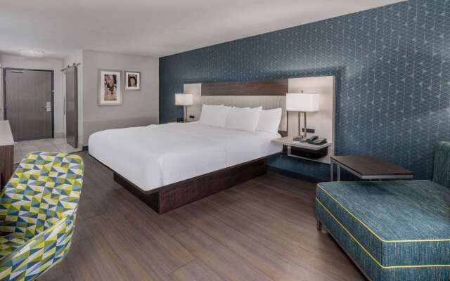 La Quinta Inn & Suites by Wyndham Santa Rosa