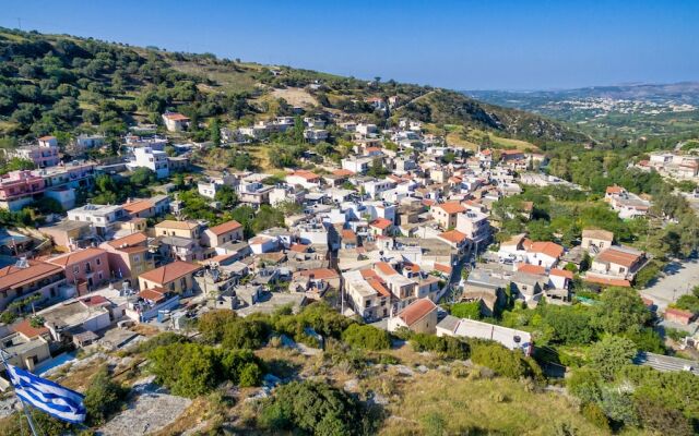 Petronikolis Village