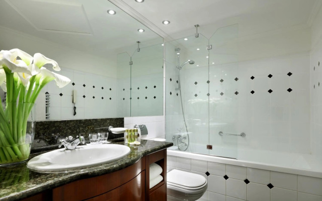 Eurostars Montgomery