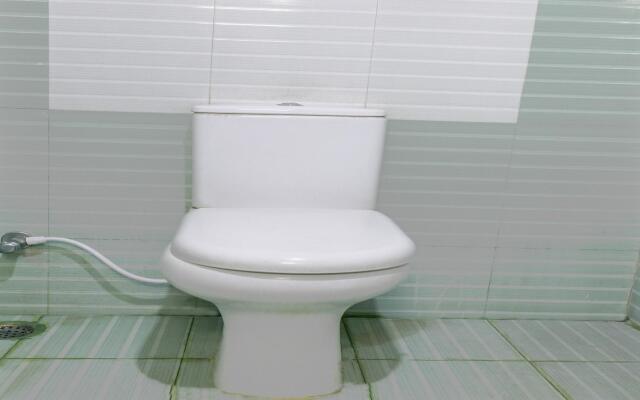 OYO 16930 Madhura Inn