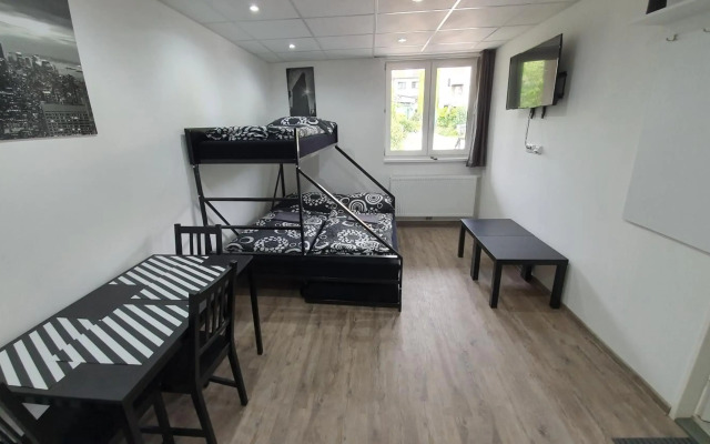 Small Apartments Denisa Business