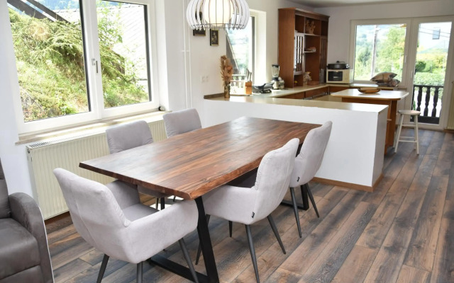 Planika Holiday Home