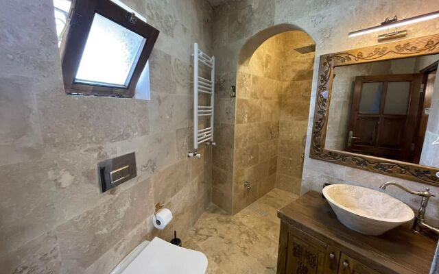 Bella Vista Stone House