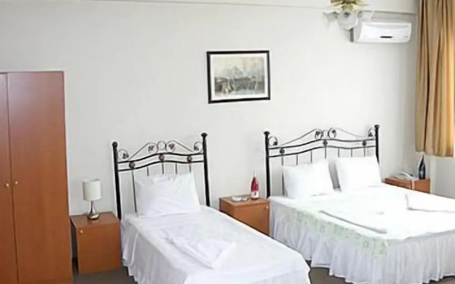 Aquarium Hotel