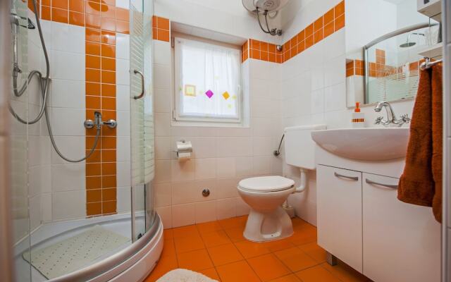 Apartments Casa Cerin