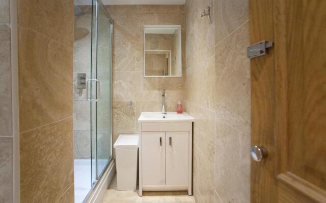 The Roof Terrace Maisonette - City Centre (BSM)