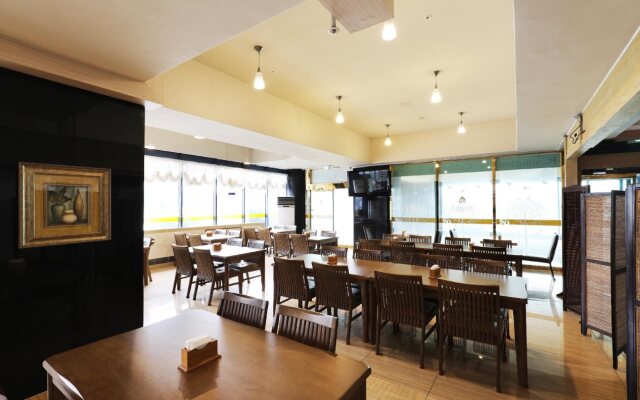 E.Kklim Classic Hotel