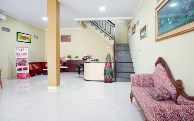 Wisma Handayani Syariah by OYO Rooms