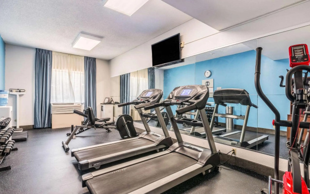 Lake Norman Inn and Suites