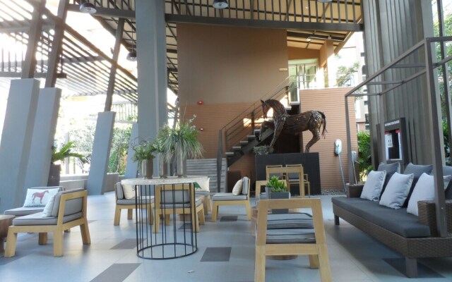 Baan Thew Lom By Woranan