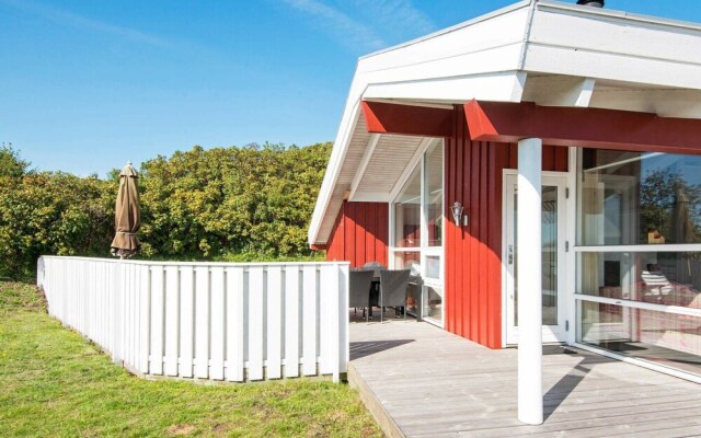 Cozy Holiday Home at Ebeltoft With Whirlpool and Sauna
