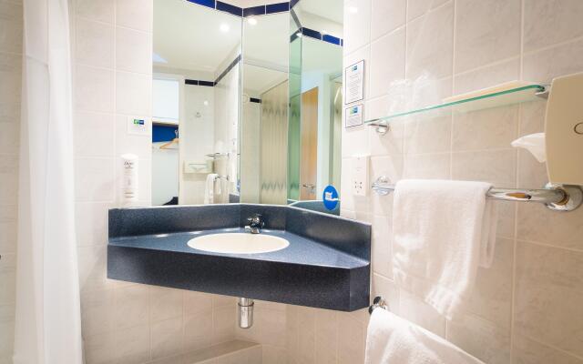Holiday Inn Express Aberdeen City Centre by IHG