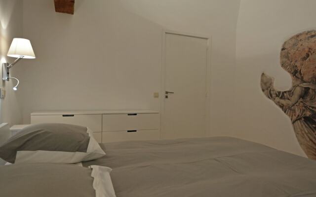 Quaint Villa in Chalabre with Swimming Pool