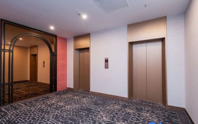 Yisen Hotel (Shanghai Changfeng Park Subway Station Huashida Branch)