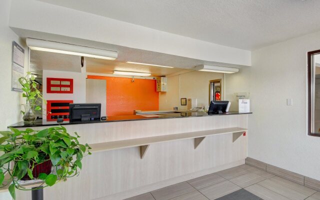Motel 6 Wichita, KS