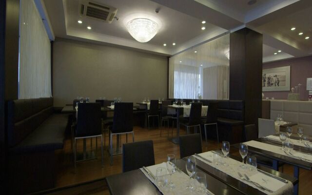 Hotel Select Suites & Spa / Apartments