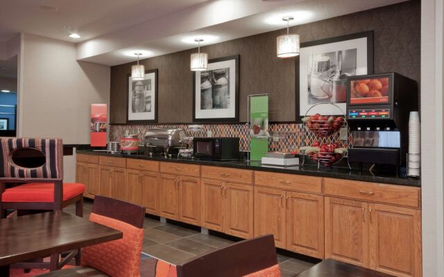 Countryside Inn and Suites