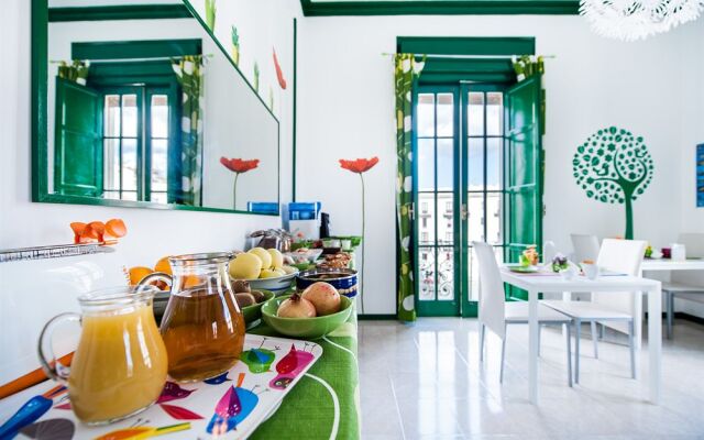 B&B Cosmopolitan