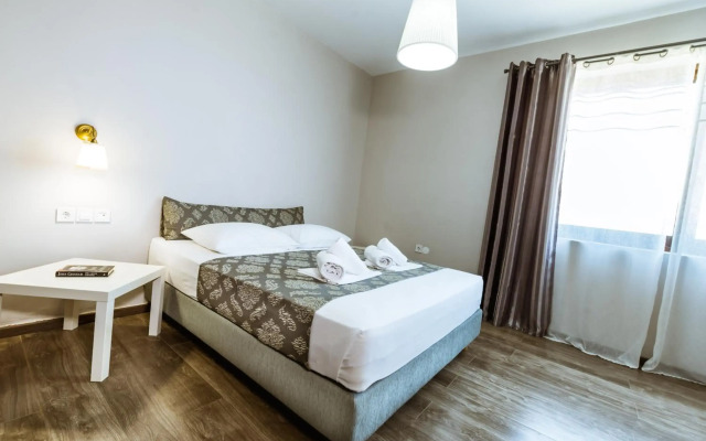 Gregory Comfort Hotel
