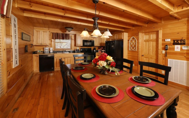 Mountain Blessings - Four Bedroom Cabin