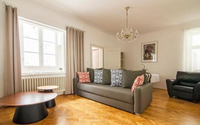 Unique Apt 250m from the Charles Bridge