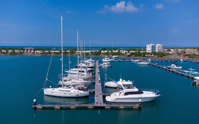 Marina Puerto Velero