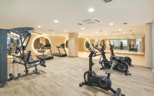 Modern 3bed apartment with sea view