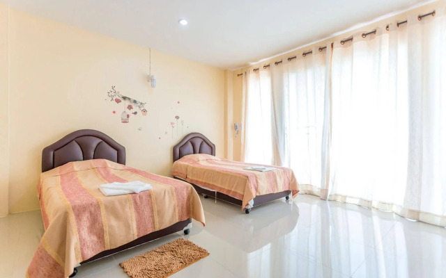 Phet Ngam Hotel