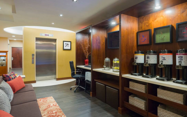 Hampton Inn Manhattan Seaport Financial District